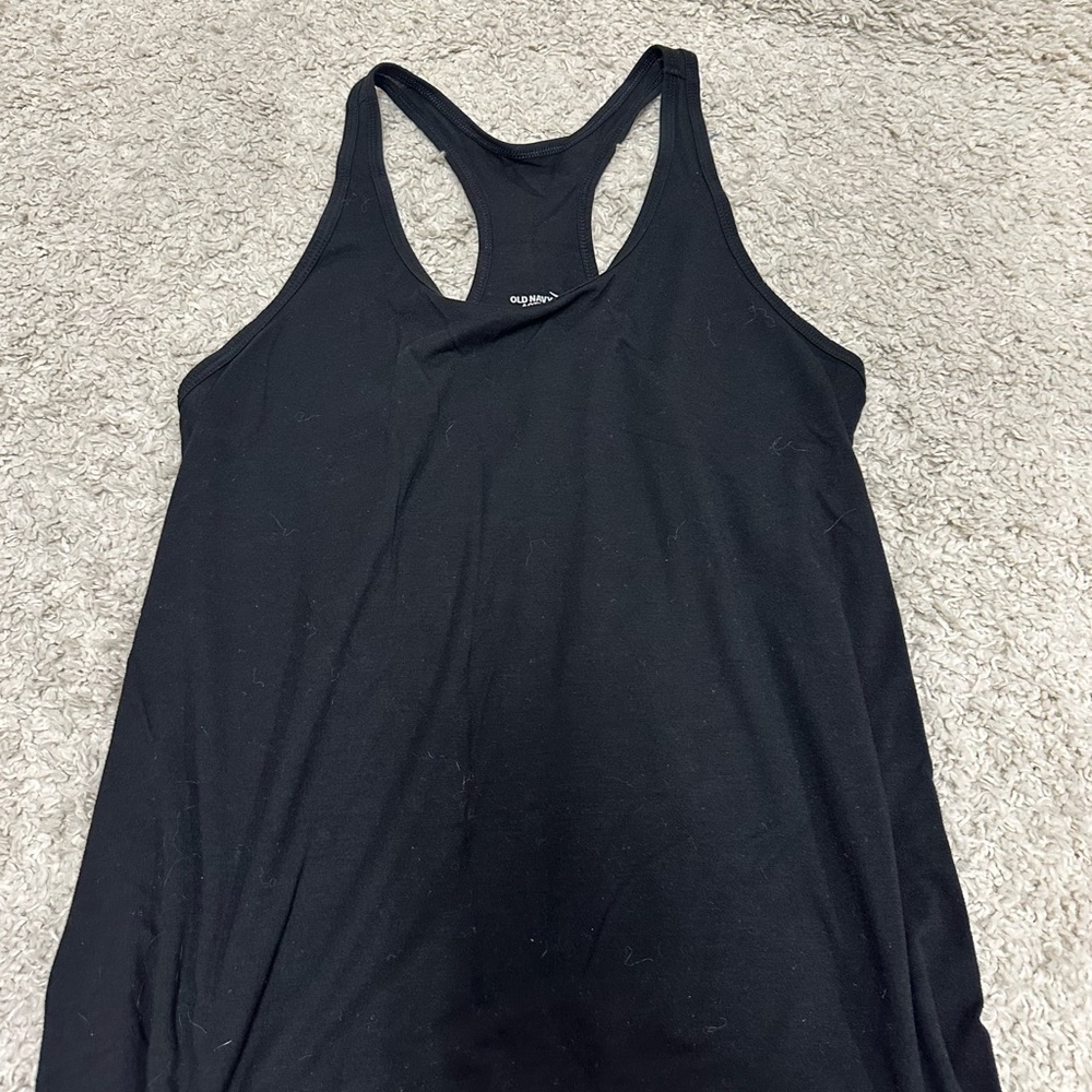 Women’s gym tops